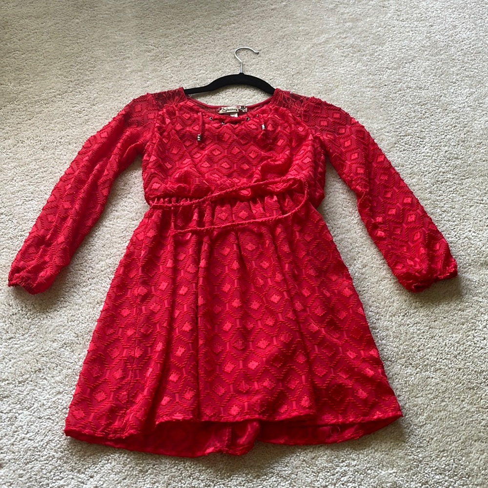 Red Long-Sleeve Kids Dress w Tie
